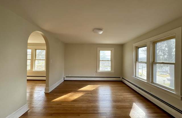 126 Beecher Street Gallery 3