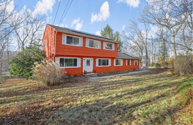 518 Scenic Road - 518 Scenic Road, Orange, CT 06477