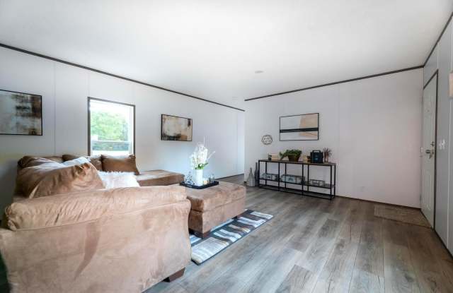 139 Hatchery Hill Road Gallery 3
