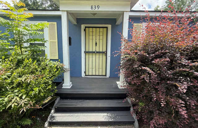 Charming 2 Bedroom 1 Bathroom Home for Rent! - 839 East McKinley Street, Baton Rouge, LA 70802 Charming 2 Bedroom 1 Bathroom Home for Rent! - 839 East McKinley Street, Baton Rouge, LA 70802