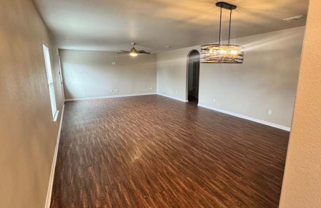 Move-In Ready 4-Bedroom, 2-Bath Home in Luckey Ranch – West SA Gallery 4