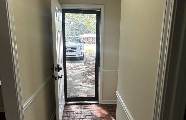 482 Huntington Rd. Gallery 2