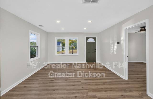 808 W 2nd St Gallery 4