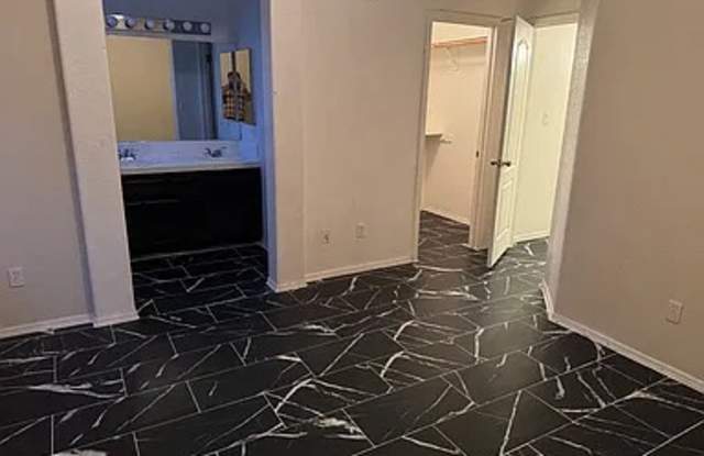 3900 Crosswind Way Gallery 2