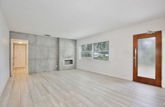 2401 Albert Lee Parkway Gallery 3