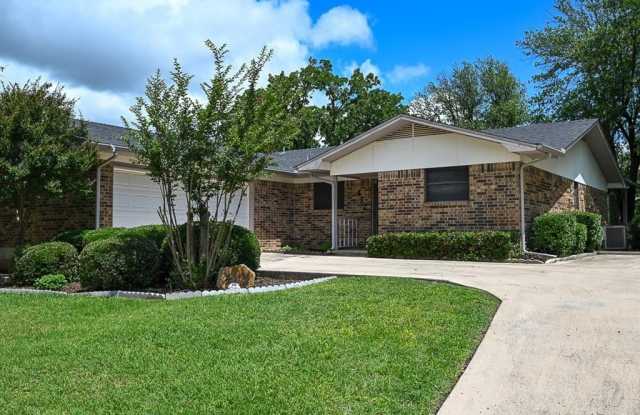 412 Half Moon Way photos photos