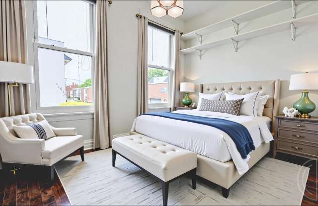 4507 Ditmars Boulevard photos photos