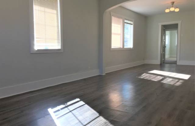 3059 South Lincoln Street Gallery 4