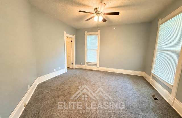 Charming 3-Bedroom Home in the Oakland Neighborhood Gallery 4