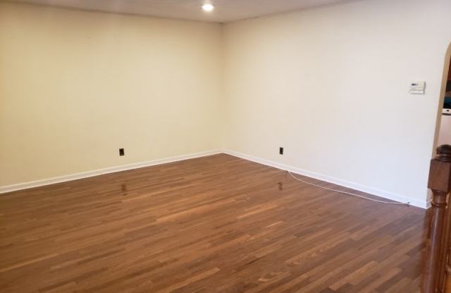 191 Philip Ave Gallery 2