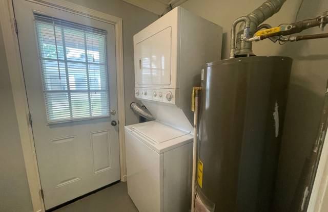 Make the call before it’s gone! Clean and move in ready! photos photos