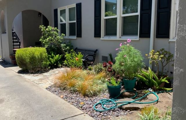 1006 Central Ave - 1006 Central Avenue, Alameda, CA 94501