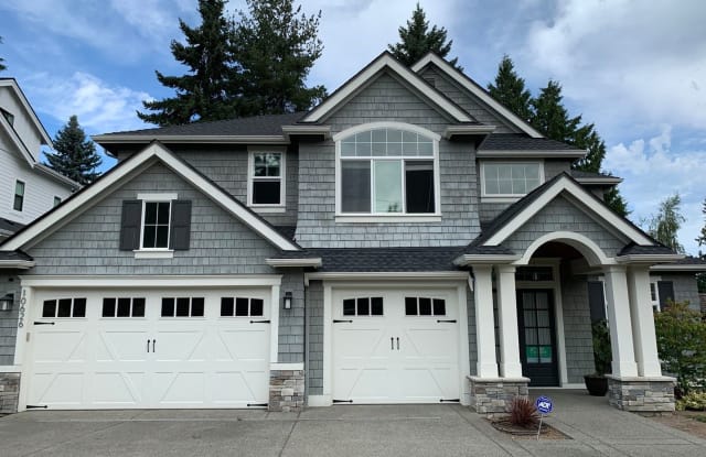 10626 NE 28th St - 10626 NE 28th St, Bellevue, WA 98004