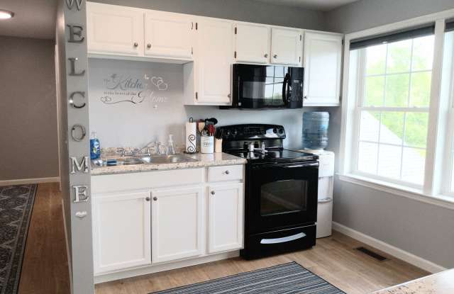 83 Mott Road - 83 Mott Road, Gansevoort, NY 12831