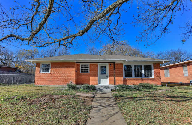 4 Bed - 3 Bath in Gainesville photos photos