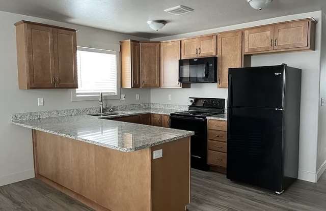 646 Caribou Street - 1 photos photos