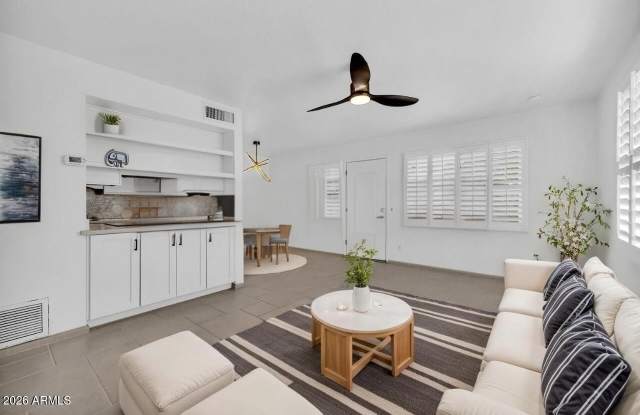 8017 E GLENROSA Avenue photos photos