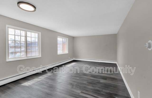 311 Beattie Ave photos photos