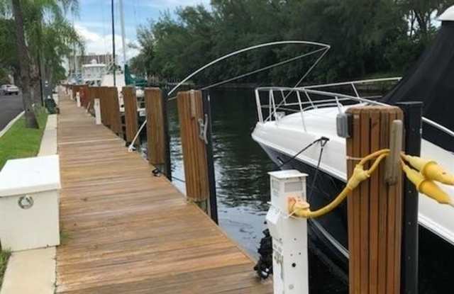 6439 Bay Club Drive photos photos