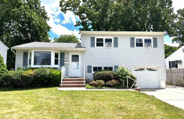 8 Eastlick Road - 8 Eastlick Road, Middlesex County, NJ 08817