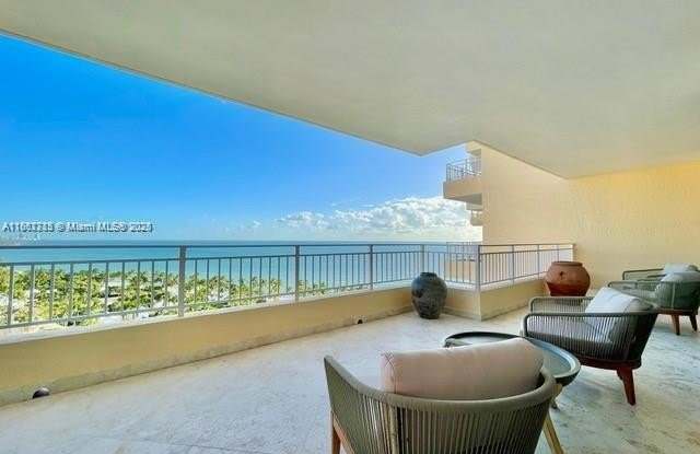 799 Crandon Blvd photos photos