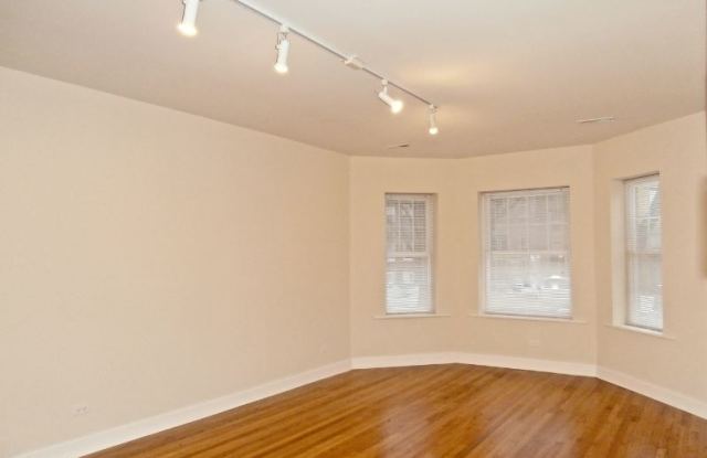 2508 W North Shore 1 Gallery 2