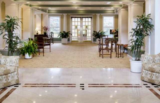 500 CRESTWOOD DR Gallery 2