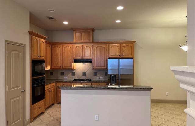 817 La Cima - 817 La Cima, Irving, TX 75039 817 La Cima - 817 La Cima, Irving, TX 75039