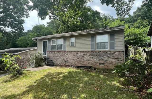 1005 Farragut Avenue photos photos