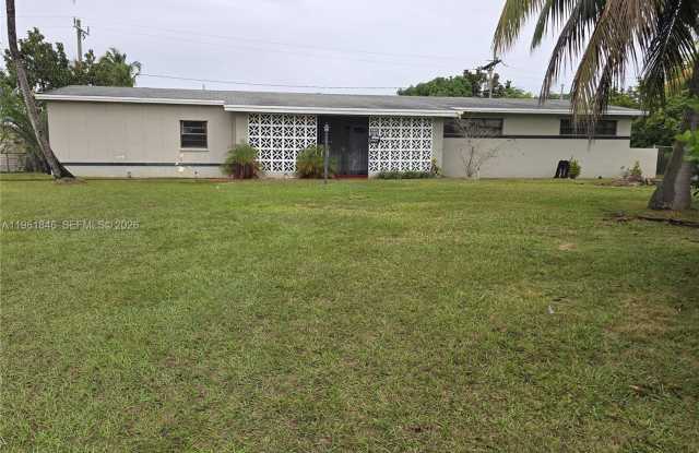 10901 SW 178th Ter photos photos