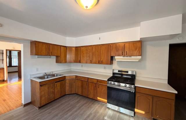 3232 N Bartlett Ave photos photos