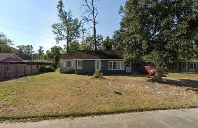 House For Rent 3085 S Willowood Ln, Beaumont, TX 77703 photos photos
