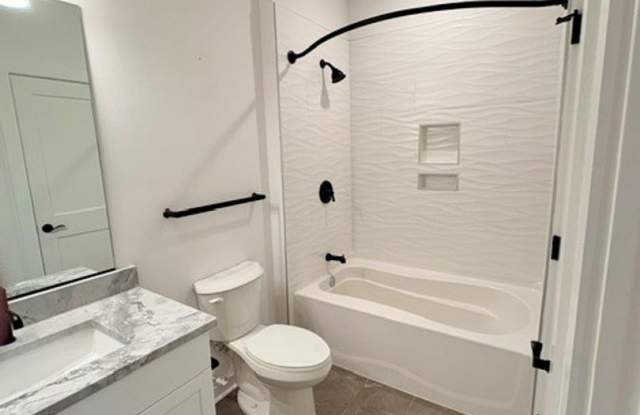 Annapolis 55+ Condominium (2 bed / 2 bath) Gallery 3