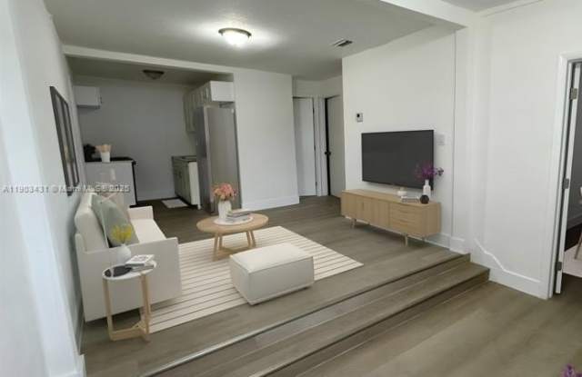 5815 NW 18th Ave photos photos