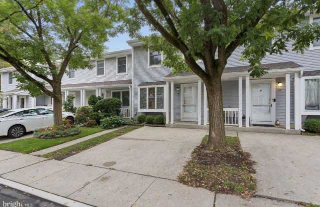 117 WILLIAM PATERSON Court Gallery 1