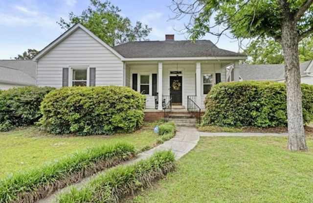 Student Friendly home in Cayce! Now Pre-Leasing for July 2026! photos photos