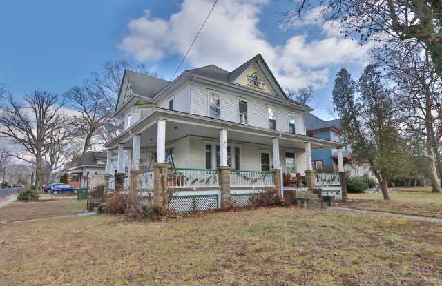 503 South Broadway photos photos