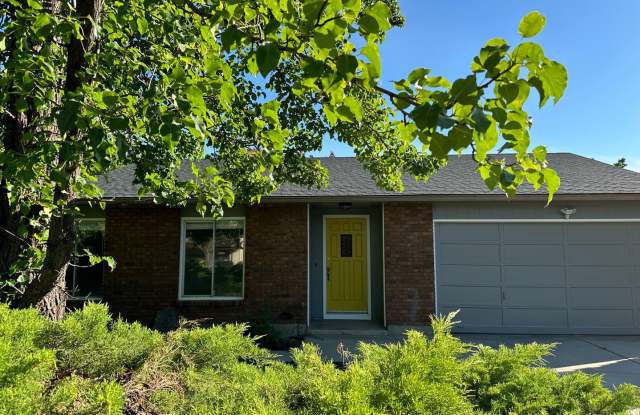 3 Bedroom 2 Bathroom Single Story Home photos photos