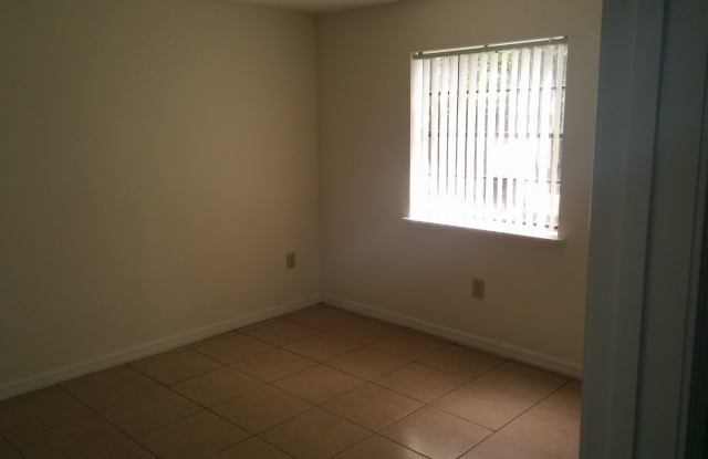 10330 Turkey Lake Rd Apt 103 Gallery 4
