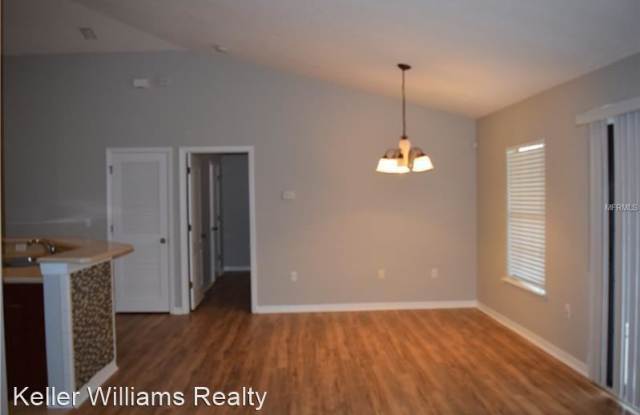 16617 Kingletside Court Gallery 4