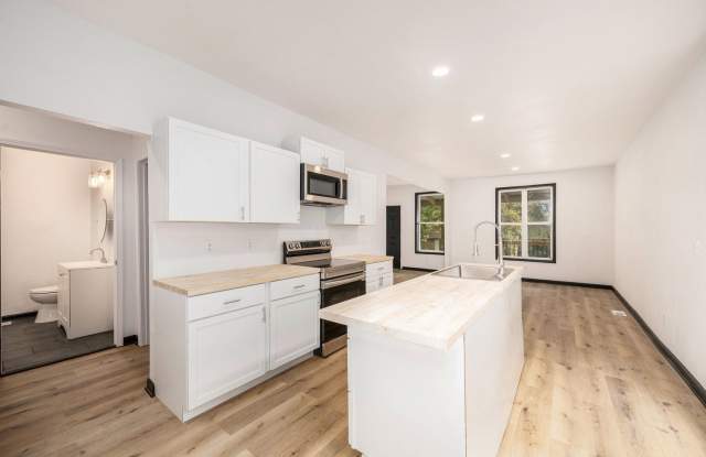 Remodeled 3 Bedroom 2 Bathroom Home! photos photos Remodeled 3 Bedroom 2 Bathroom Home! photos photos