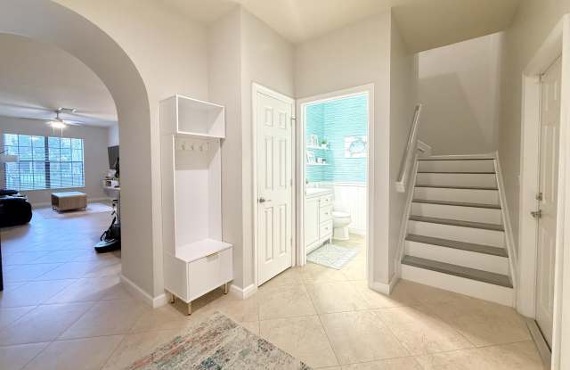 10361 WELLINGTON PARC Drive Gallery 4