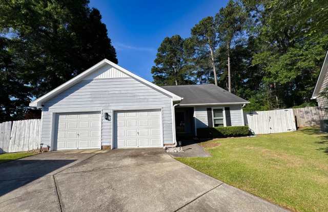 Coming Soon! 3 Bedroom 2 Bathroom-Dogs okay! photos photos