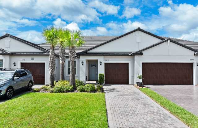 10232 Echo Dock Loop photos photos