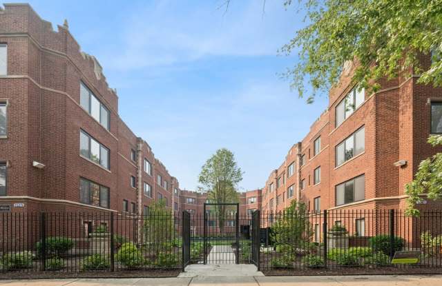 1335 W Estes Avenue unit: 2A photos photos