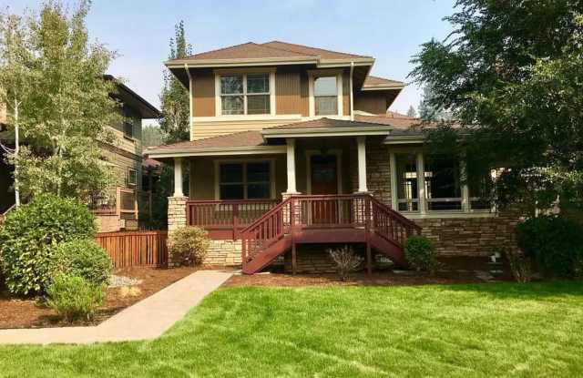 1372 NW Newport - Expansive 3 bed/3.5 bath Westside Craftsman photos photos