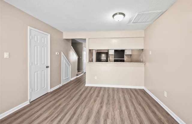 North Ingleside Townhomes Gallery 3