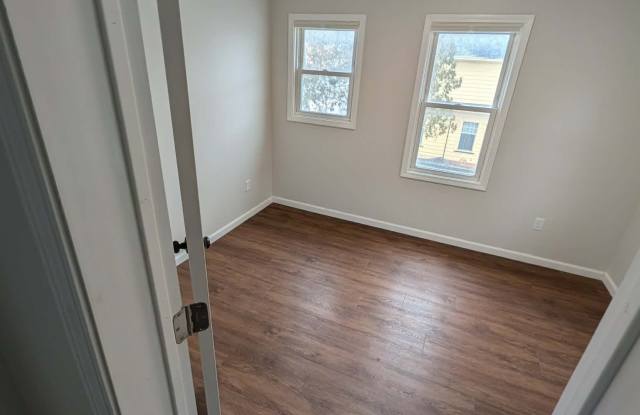 11 Dellinger Ave photos photos