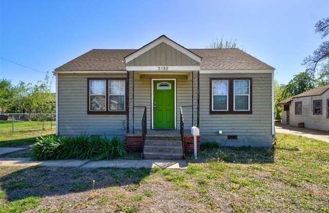 2132 N Kelham Ave photos photos