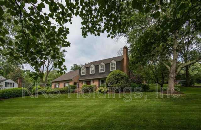 912 Kimberwicke Rd photos photos